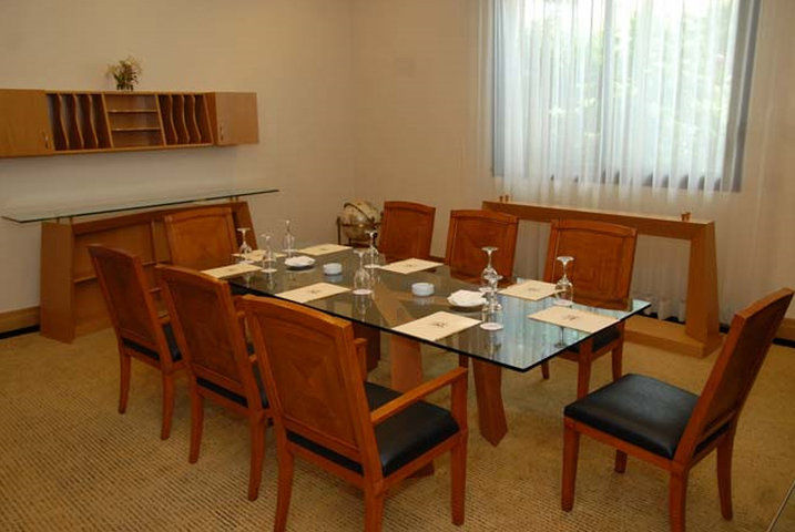 Grand Hills Hotel & Spa Броумана Екстериор снимка