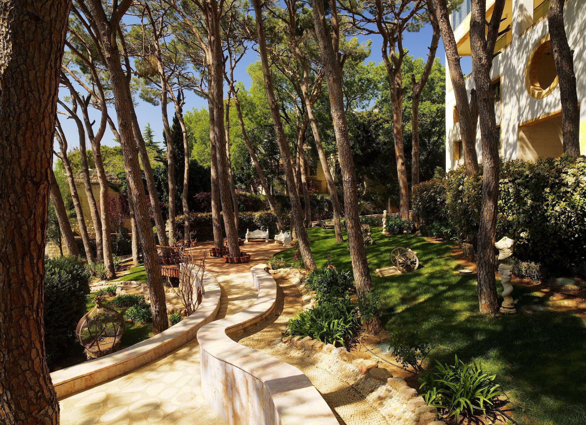 Grand Hills Hotel & Spa Броумана Екстериор снимка